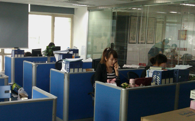 玻璃钢模具在医疗器械壳体成型中的工艺优势分析